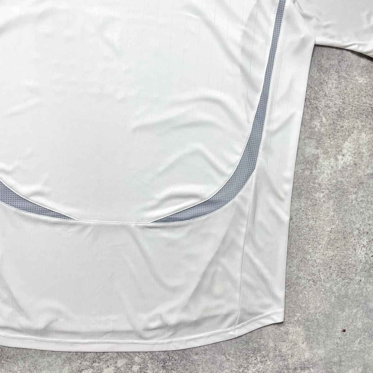 【正規品2006-2007 adidas Real Madrid home shirt】