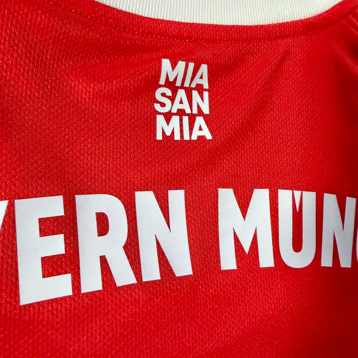 【正規品2022-2023 adidas Bayern München home De Ligh #4】
