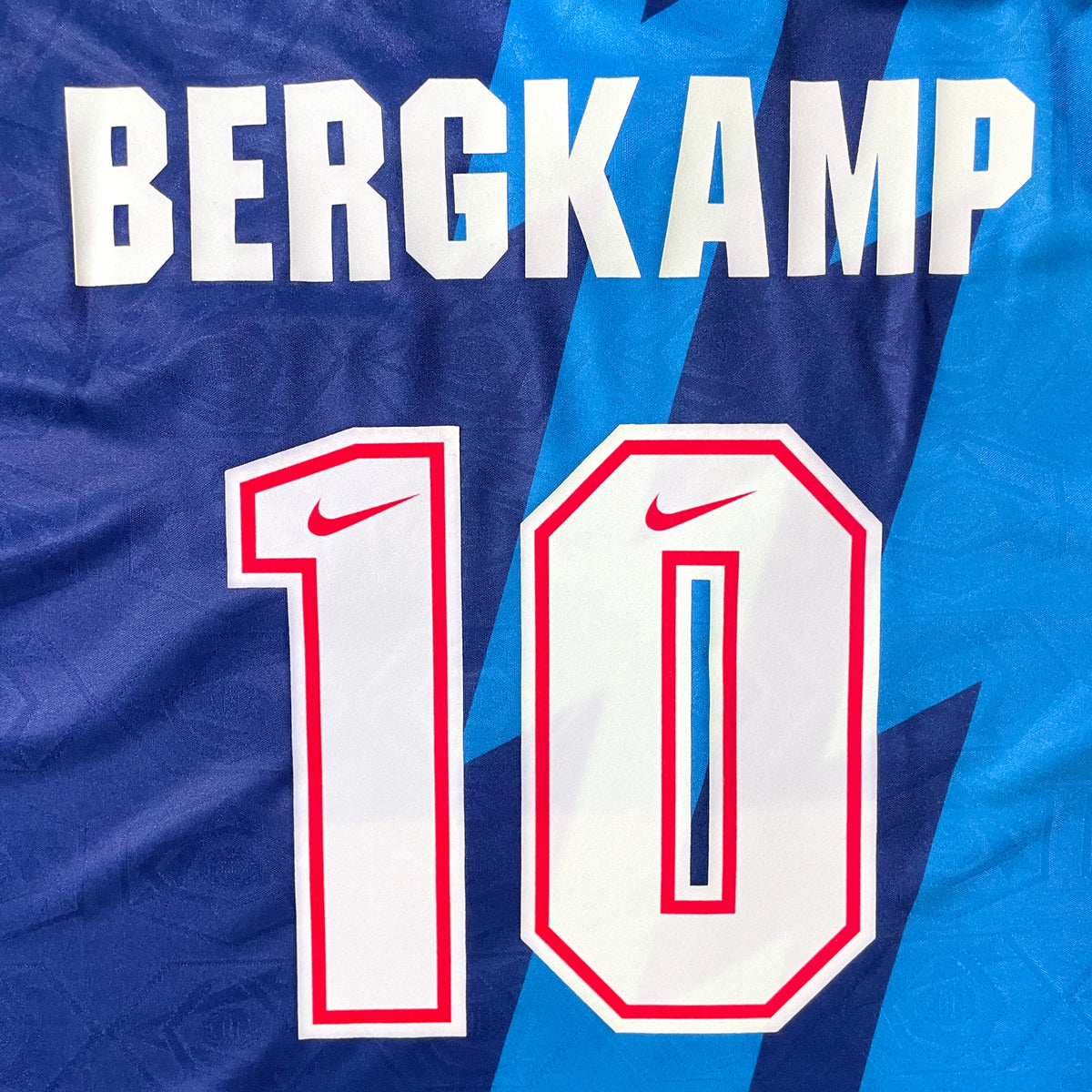 【正規品1995-1996 NIKE arsenal away BERGKAMP #10】