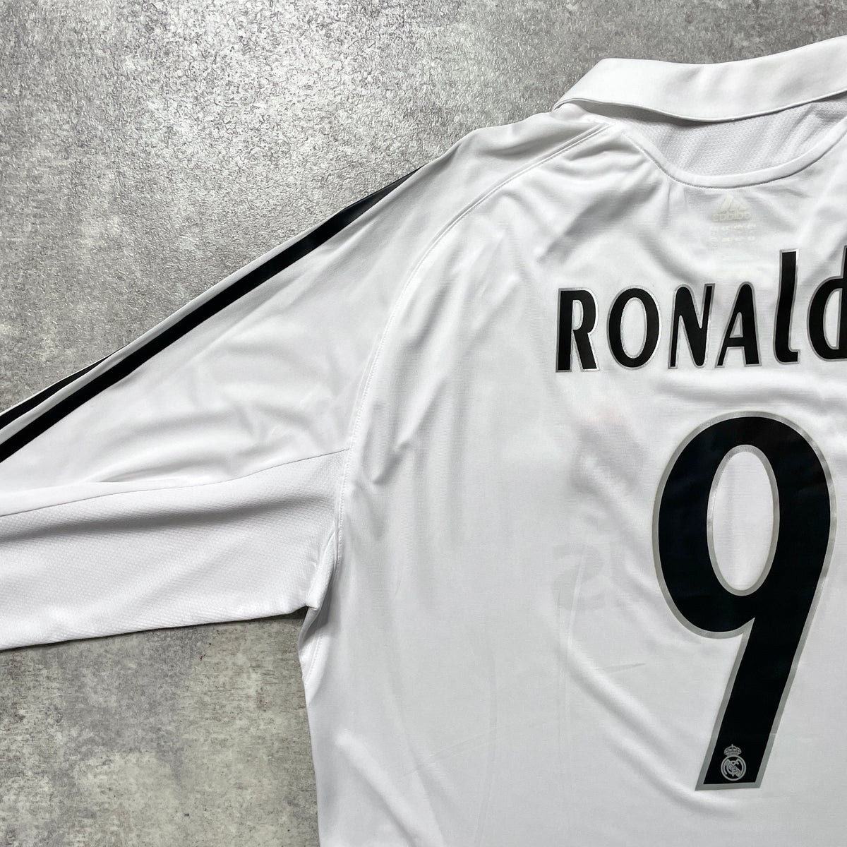 【正規選手支給品2005-2006 adidas Real Madrid home L/S Ronaldo #9】
