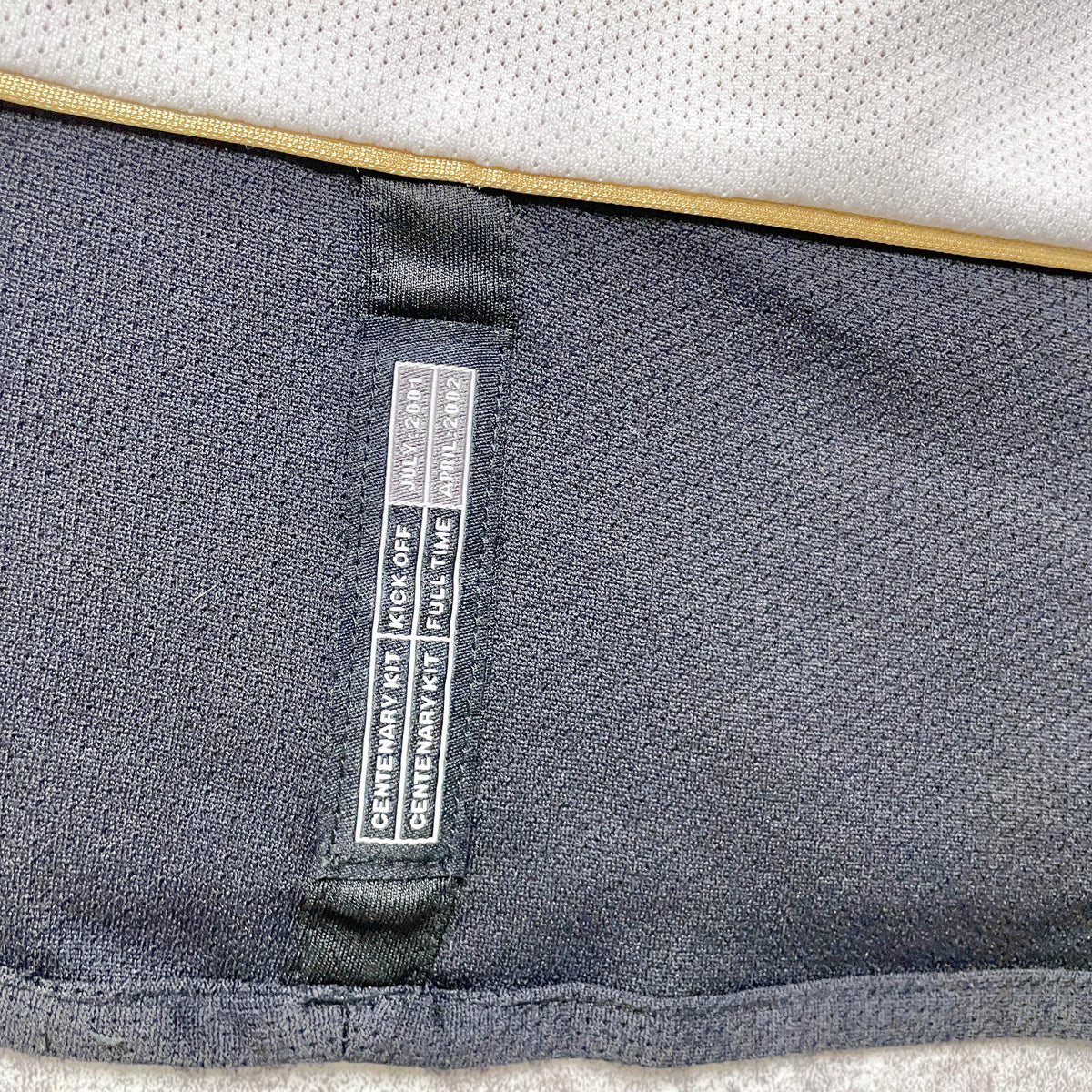 【正規品2001-2002 UMBRO Manchester United 100th】