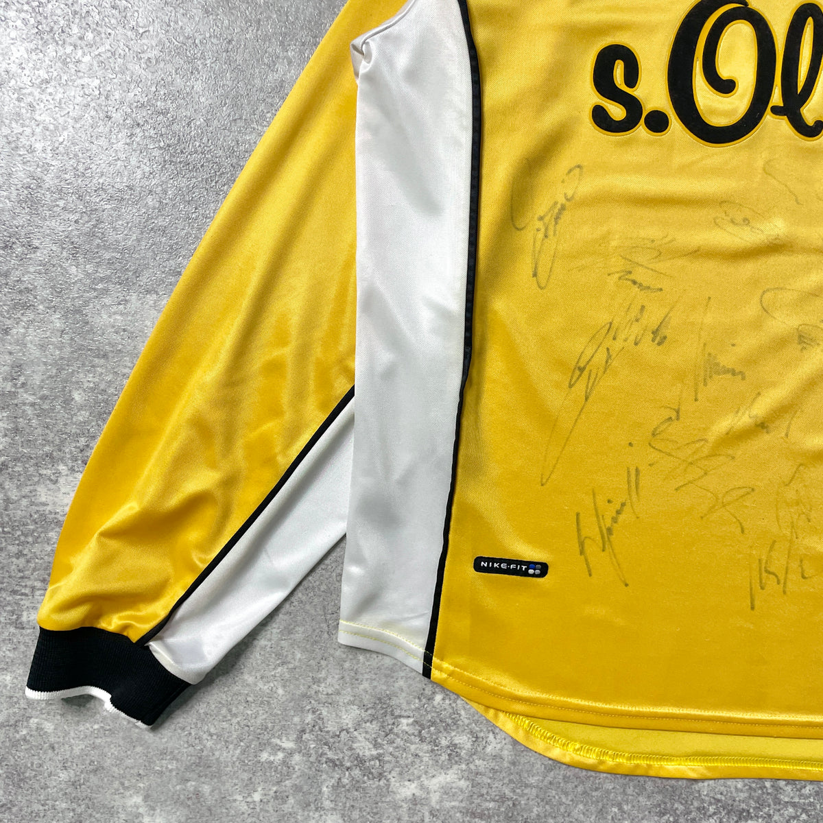 【正規品1998-2000 NIKE BVB Dortmund home L/S shirt】