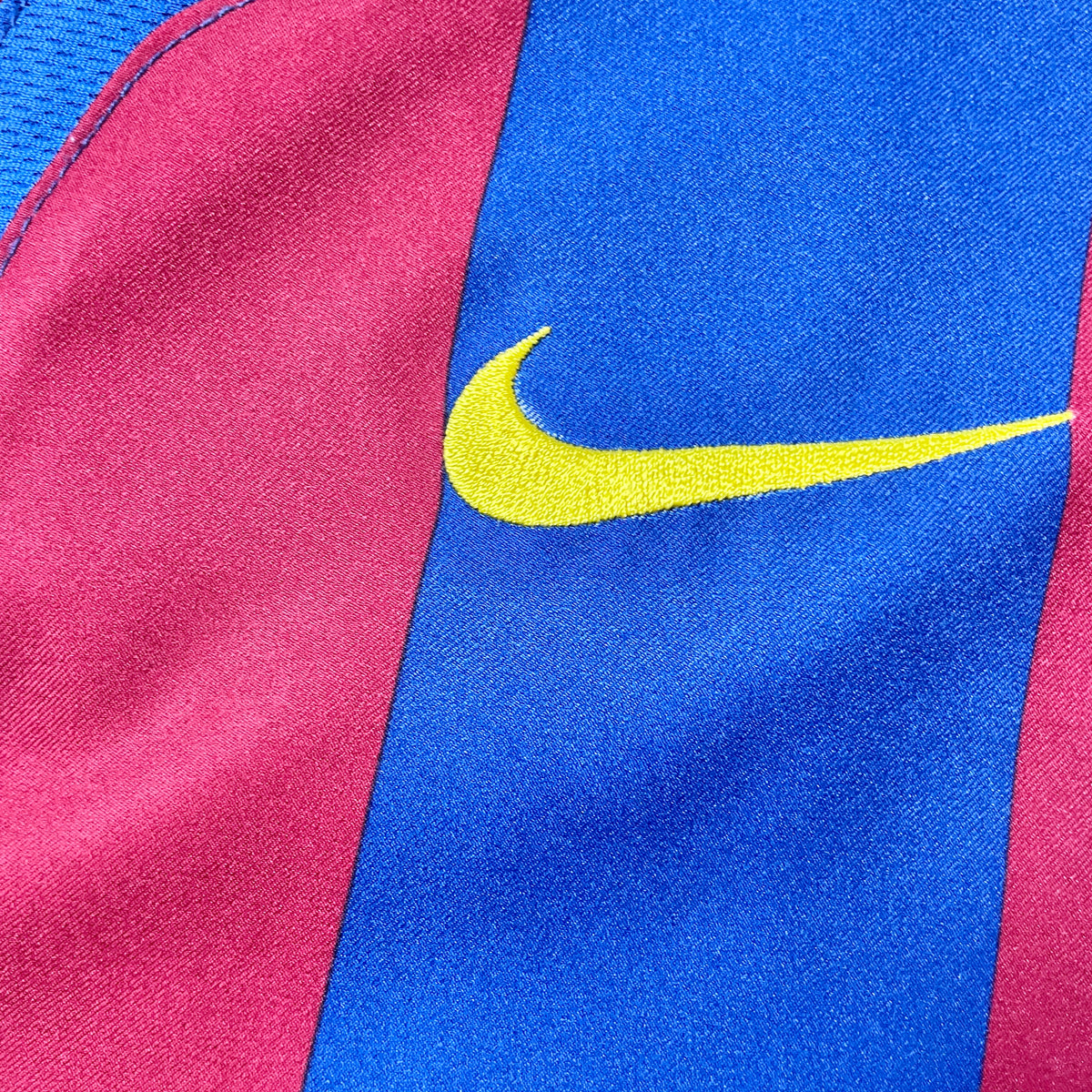【正規品2005-2006 NIKE FC Barcelona home RONALDINHO #10】