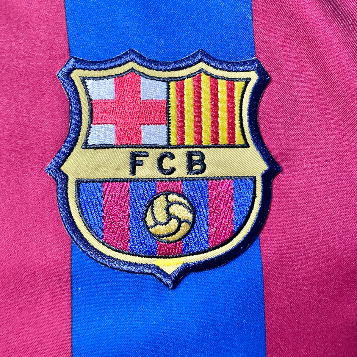 【正規品2005-2006 NIKE FC Barcelona home RONALDINHO #10】