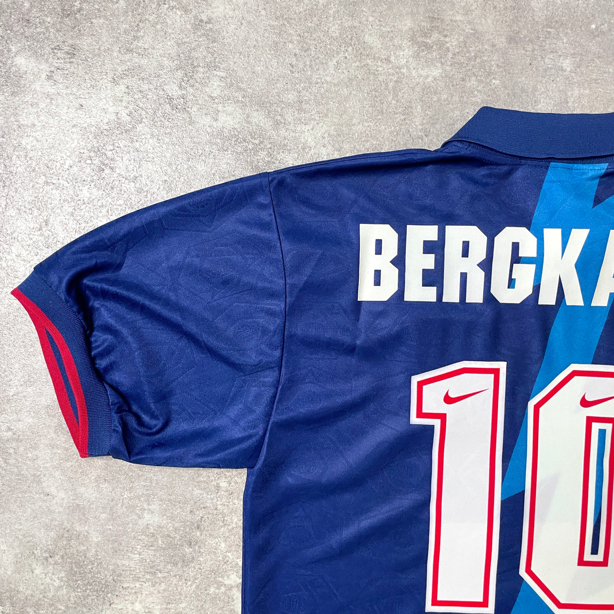 【正規品1995-1996 NIKE arsenal away BERGKAMP #10】