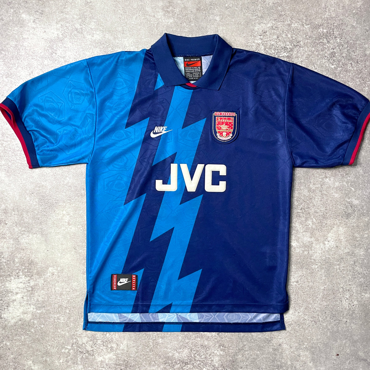 【正規品1995-1996 NIKE arsenal away BERGKAMP #10】