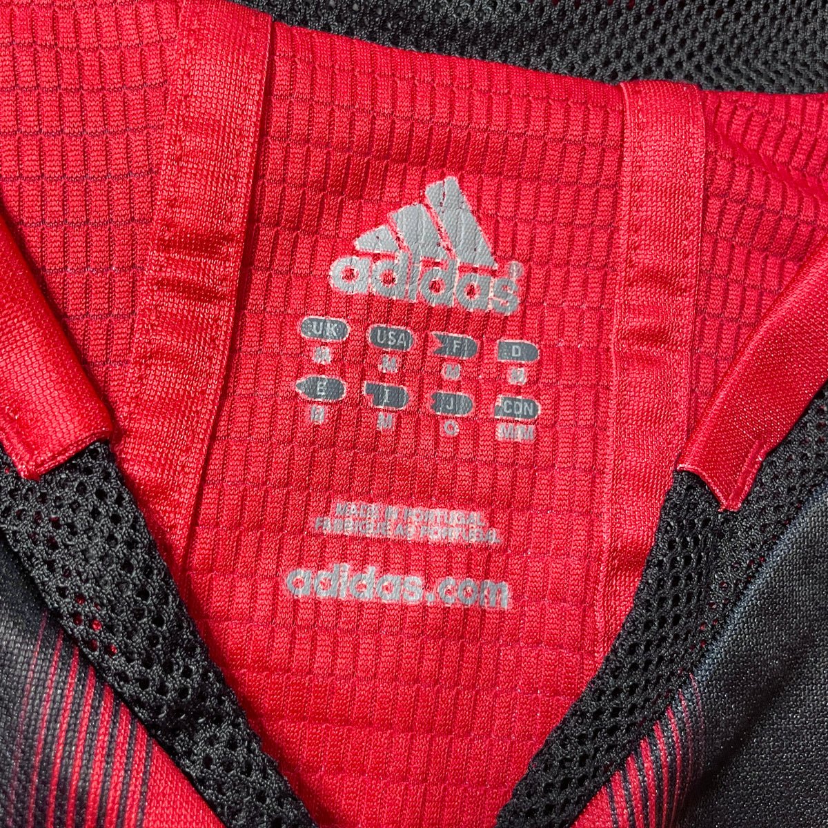 【正規品2004-2005 adidas AC Milan home KAKA #22】