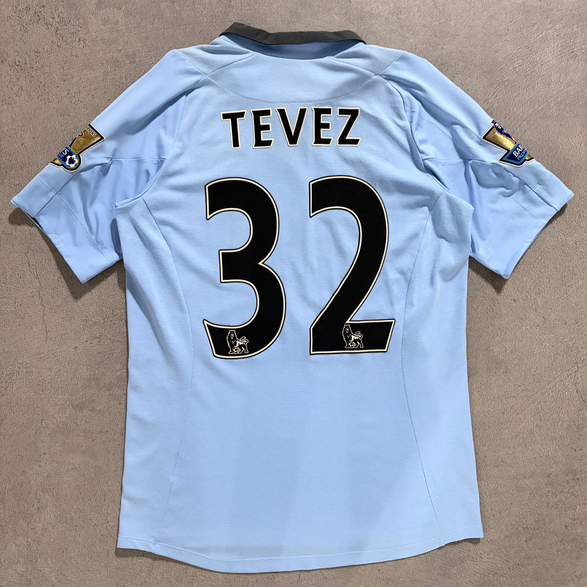 【正規品2012-2013 UMBRO Manchester City home TEVES #32】