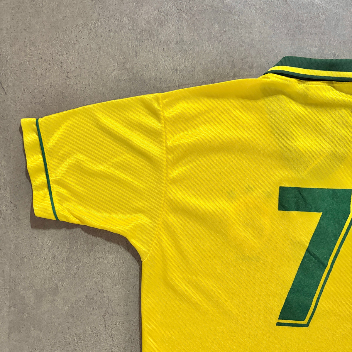 【正規品1994-1997 UMBRO Brazil home #7】