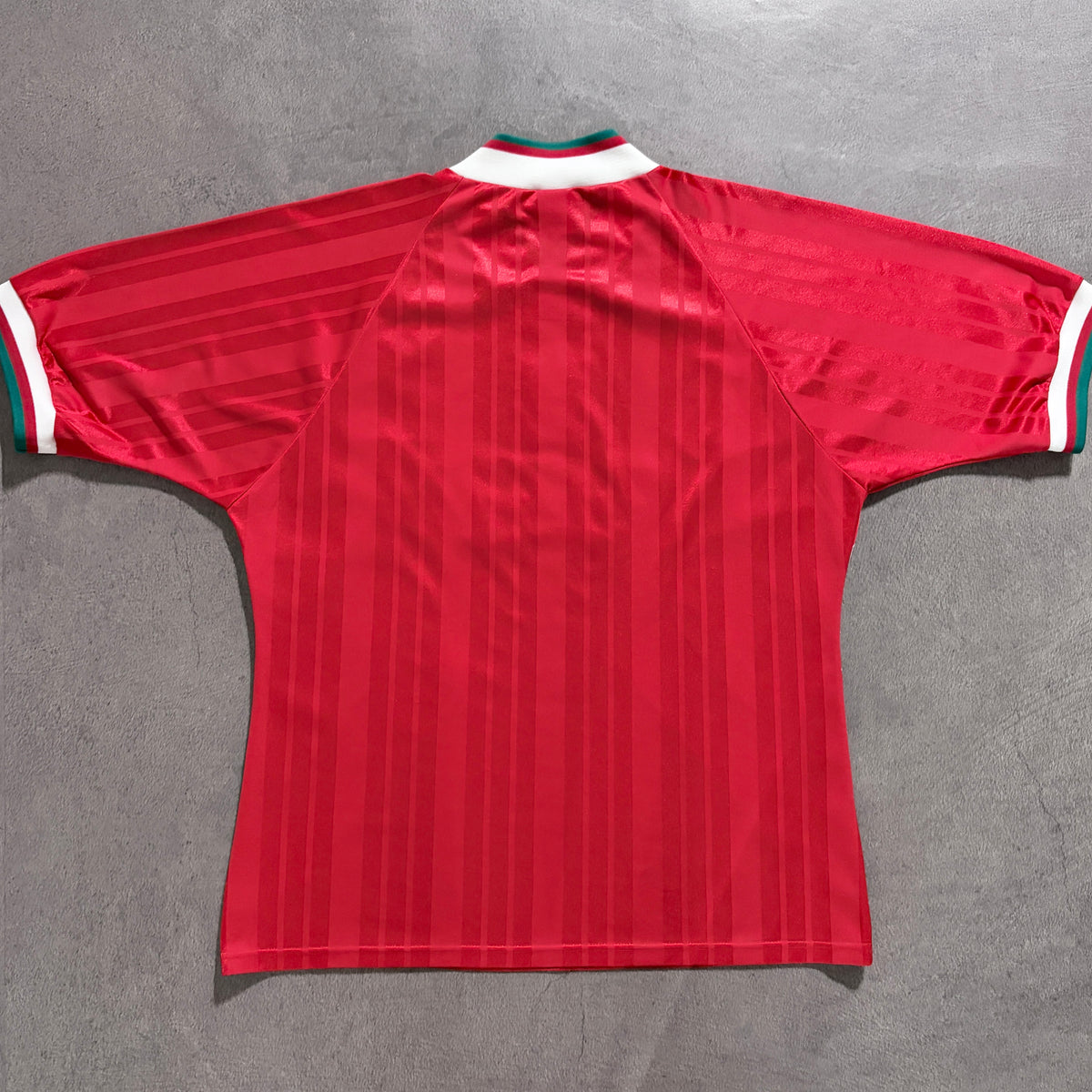 【正規品1993-1995 adidas Liverpool home shirt】