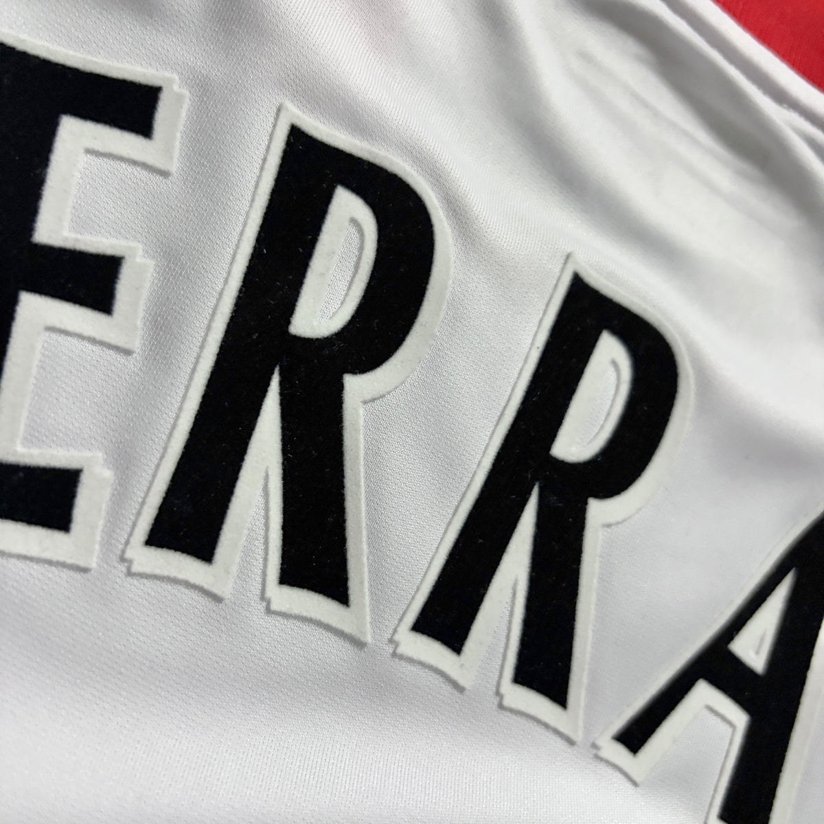 【BNWT正規品2005-2006 Reebok Liverpool away GERRARD #8】