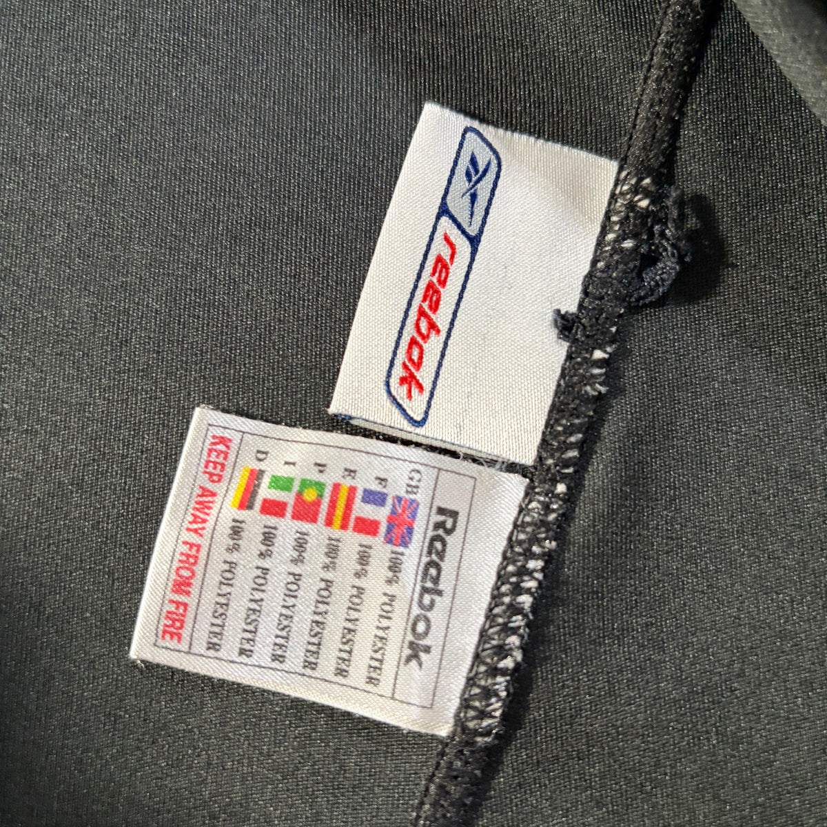【正規品2002-2003 Reebok Liverpool away L/S shirt】