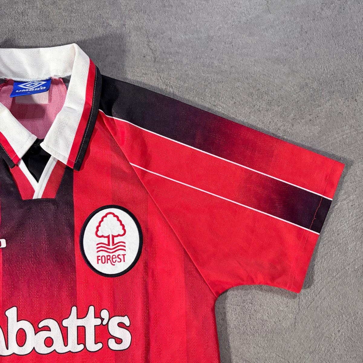 【正規品1996-1997 UMBRO Nottingham Forest home shirt】