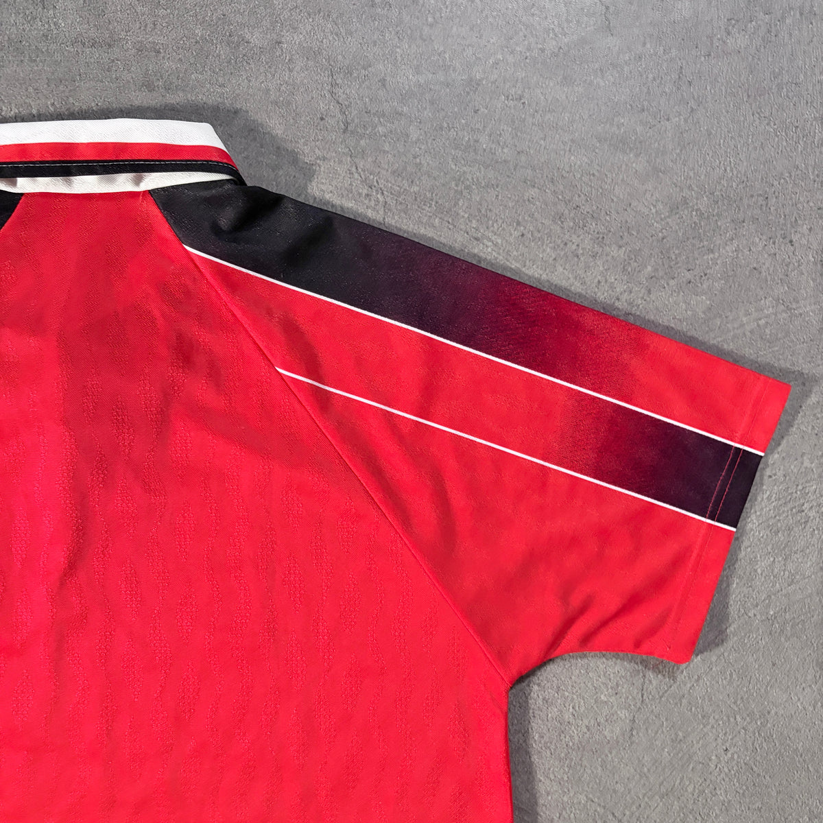 【正規品1996-1997 UMBRO Nottingham Forest home shirt】