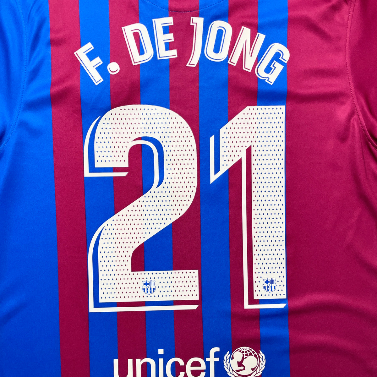 【正規品2021-2022 NIKE Barcelona home F.DE JONG #21】