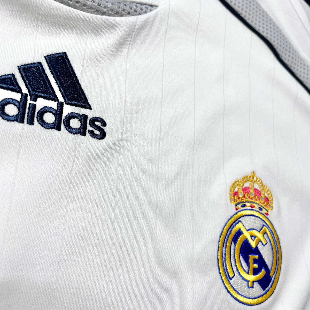 【正規品2006-2007 adidas Real Madrid home L/S RONALDO #9】