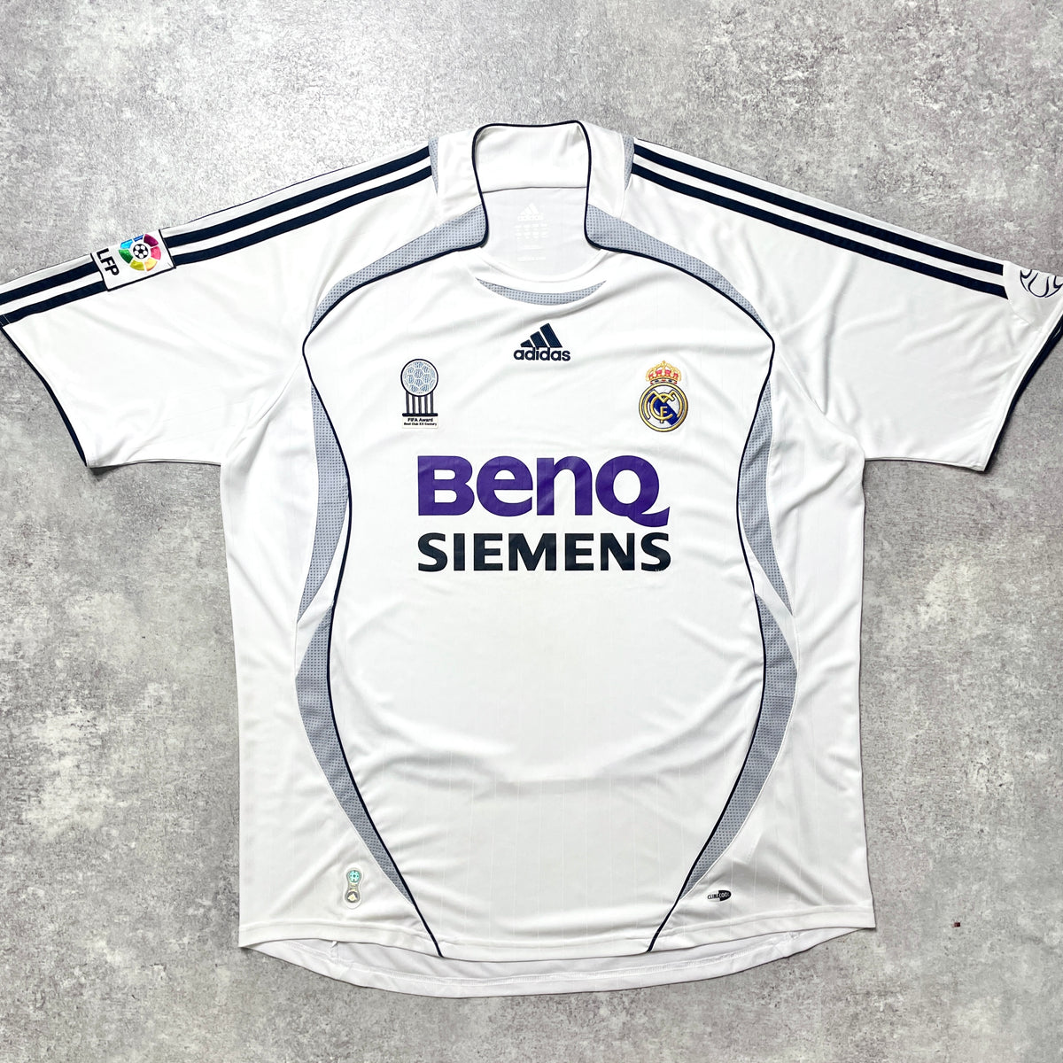 【正規品2006-2007 adidas Real Madrid home shirt】