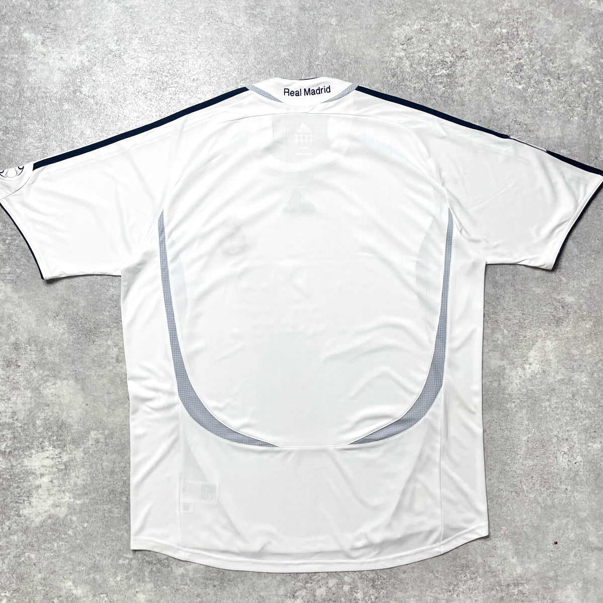 【正規品2006-2007 adidas Real Madrid home shirt】