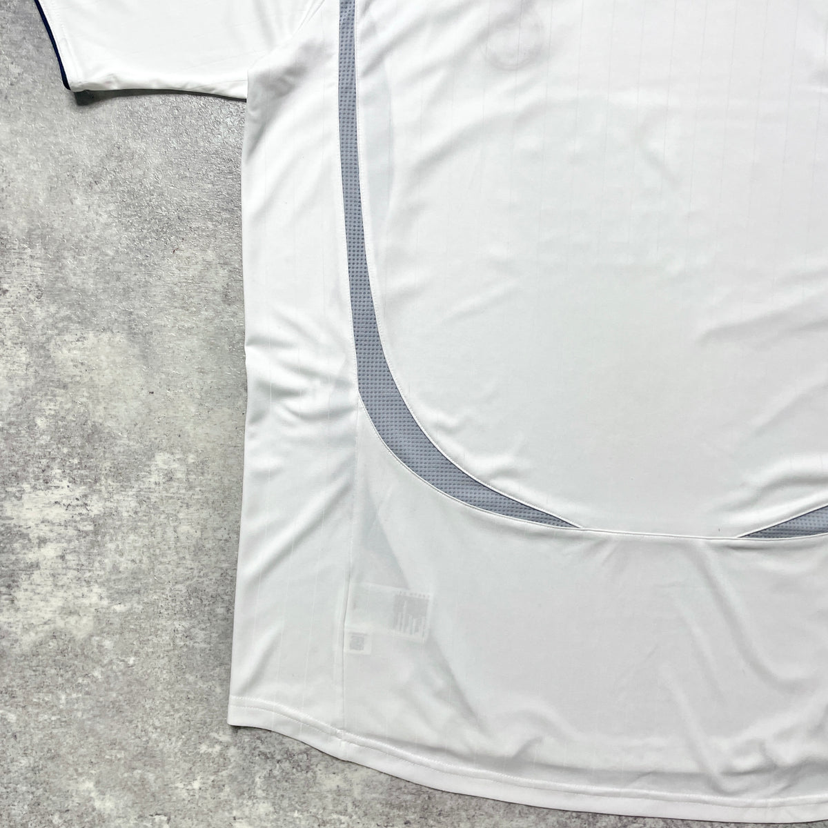 【正規品2006-2007 adidas Real Madrid home shirt】