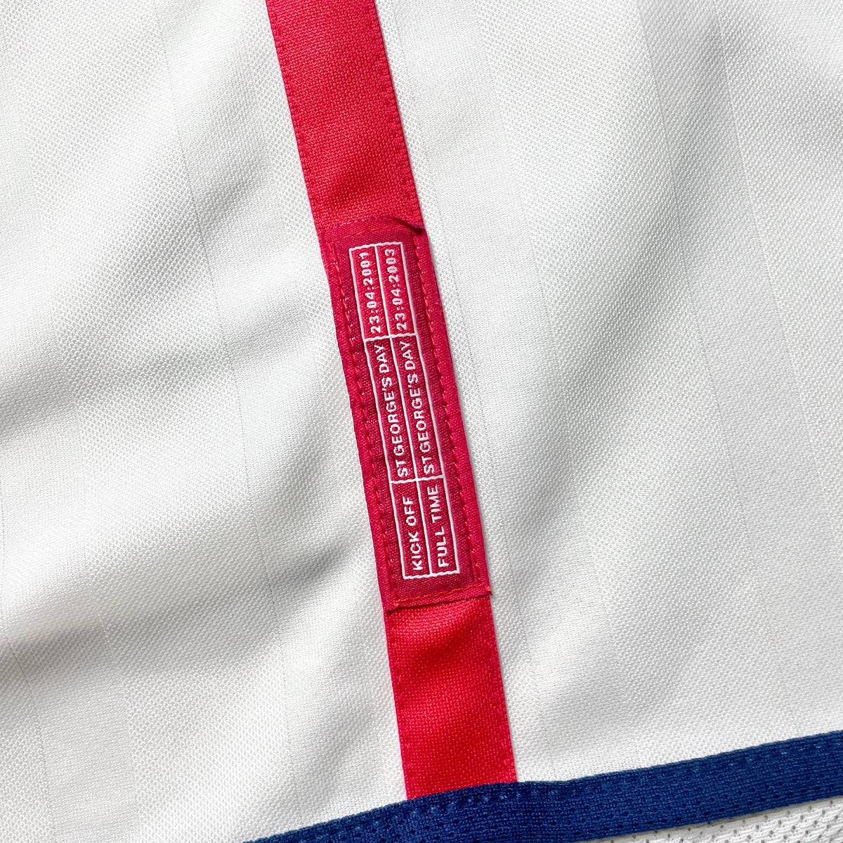 【正規品2001-2003 UMBRO England Home FERDINAND #5】