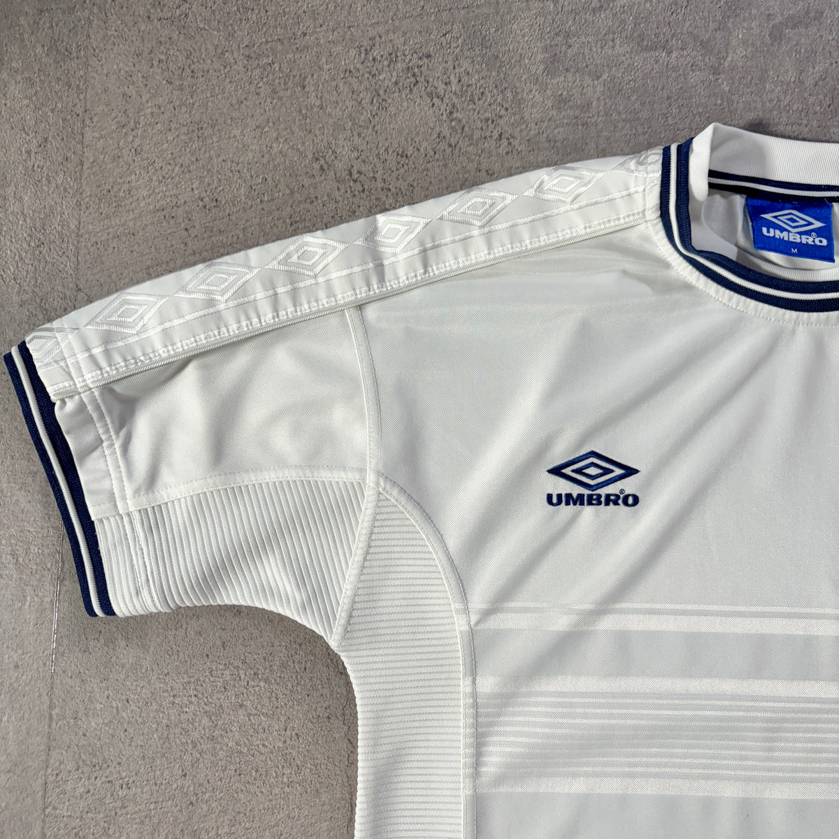 【正規品1999-2001 UMBRO England home shirt】
