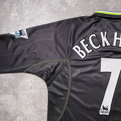 【正規品1998-1999 UMBRO Manchester United third L/S Beckham #7】