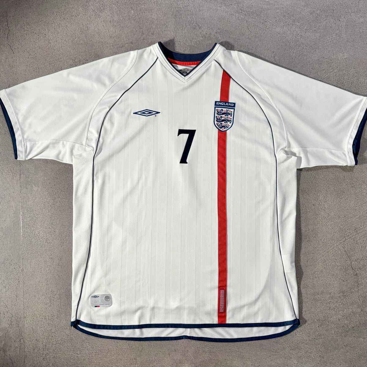 【正規品2001-2003 UMBRO England home Beckham #7】