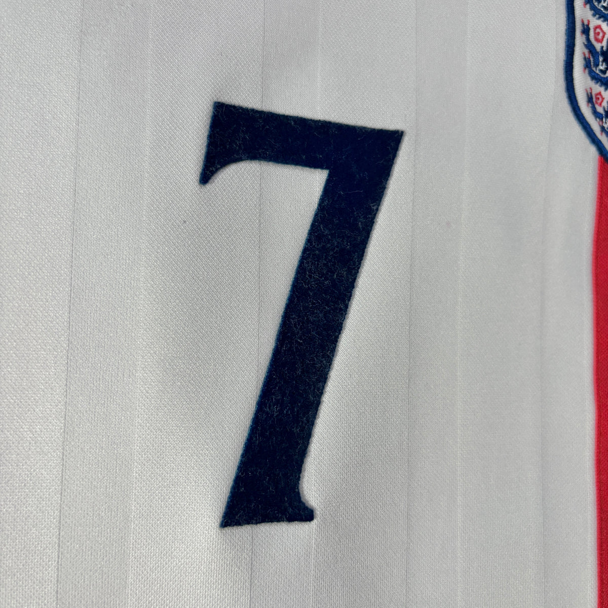 【正規品2001-2003 UMBRO England home Beckham #7】