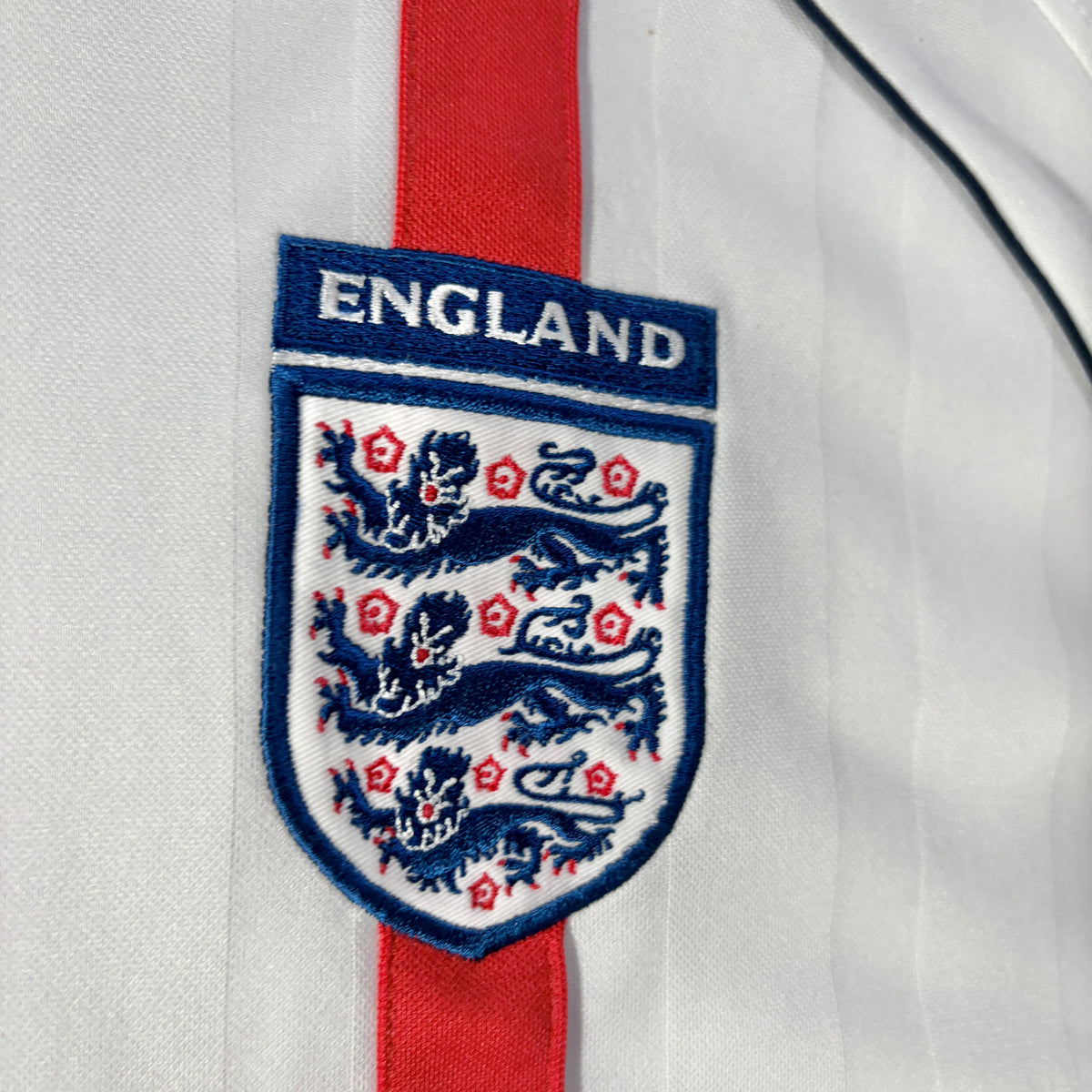 【正規品2001-2003 UMBRO England home Beckham #7】