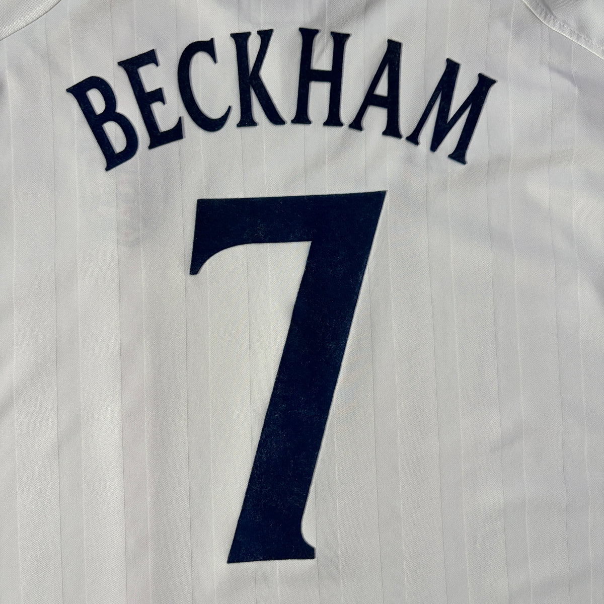 【正規品2001-2003 UMBRO England home Beckham #7】