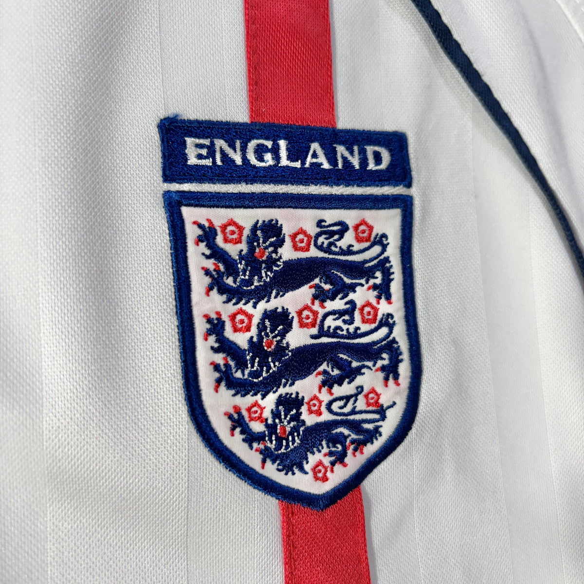 【正規品2001-2003 UMBRO England home Beckham #7】