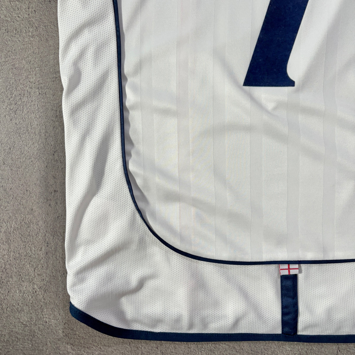 【正規品2001-2003 UMBRO England home Beckham #7】