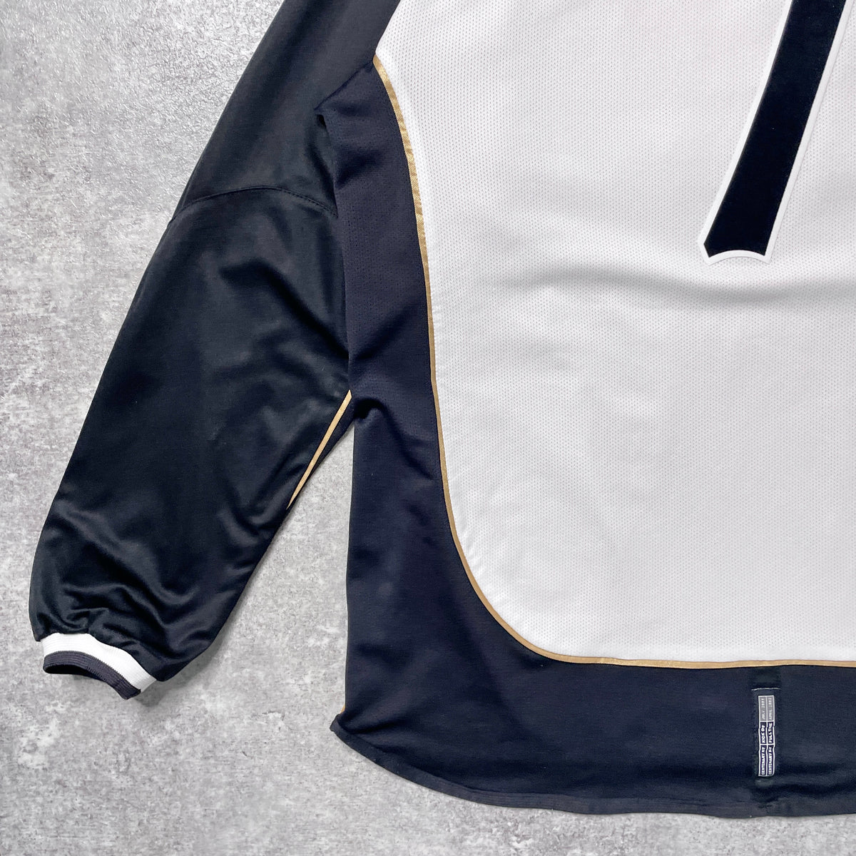 【正規品2001-2002 UMBRO Manchester United UCL away/third L/S Beckham #7】