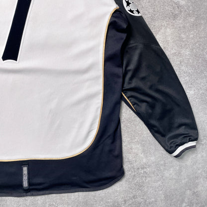 【正規品2001-2002 UMBRO Manchester United UCL away/third L/S Beckham #7】
