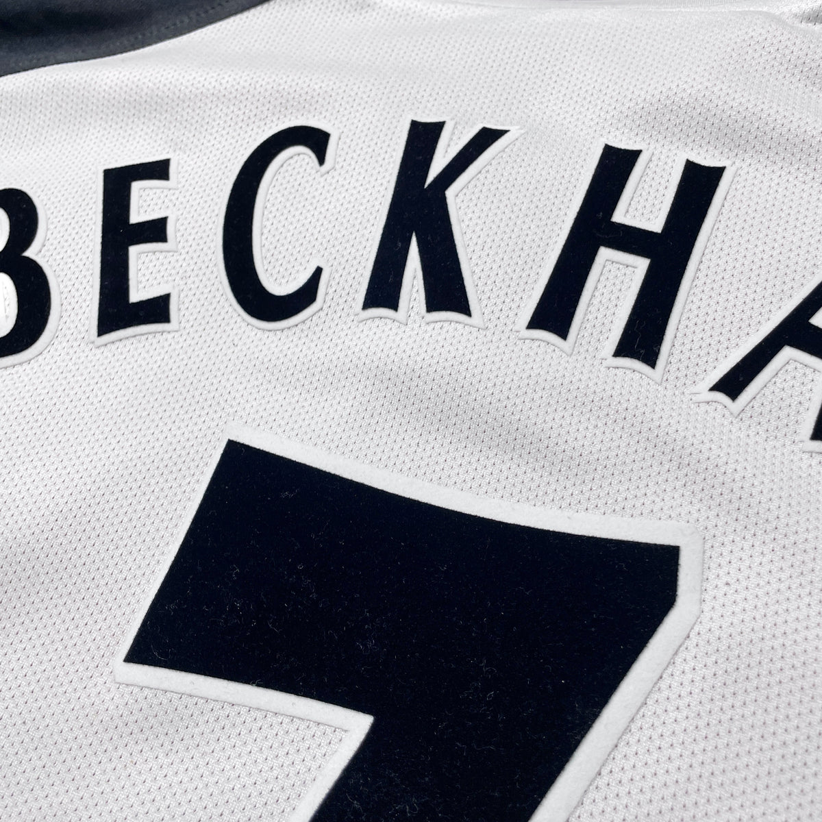 【正規品2001-2002 UMBRO Manchester United UCL away/third L/S Beckham #7】