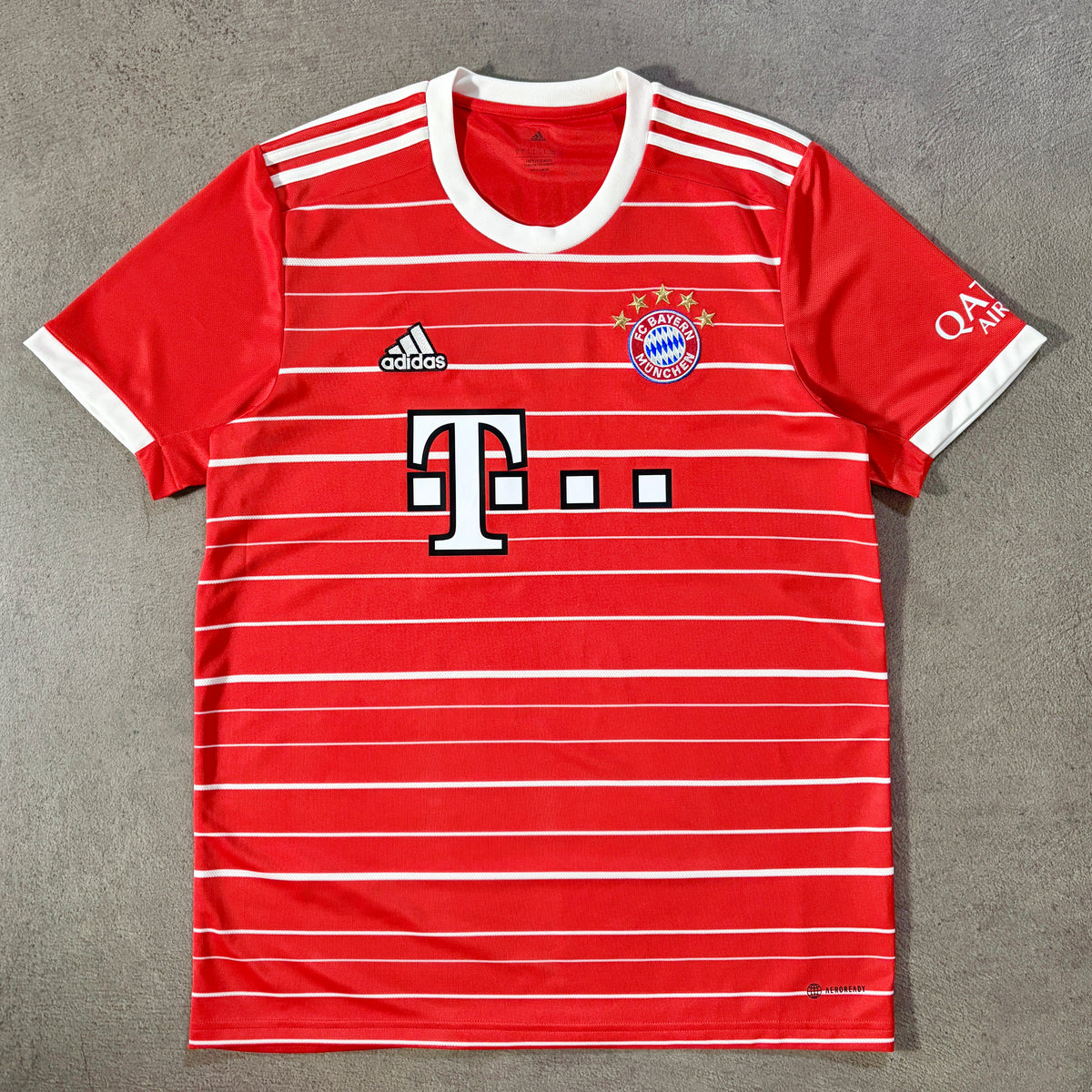 【正規品2022-2023 adidas Bayern München home De Ligh #4】