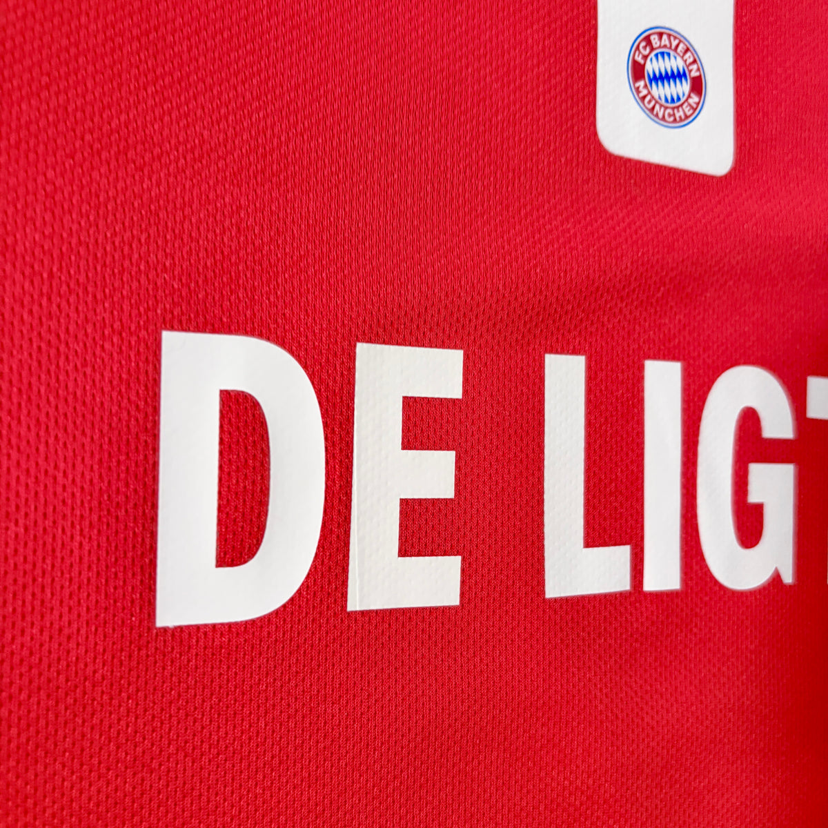 【正規品2022-2023 adidas Bayern München home De Ligh #4】