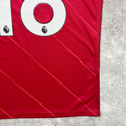 【正規品2021-2022 NIKE Liverpool home MINAMINO #18】