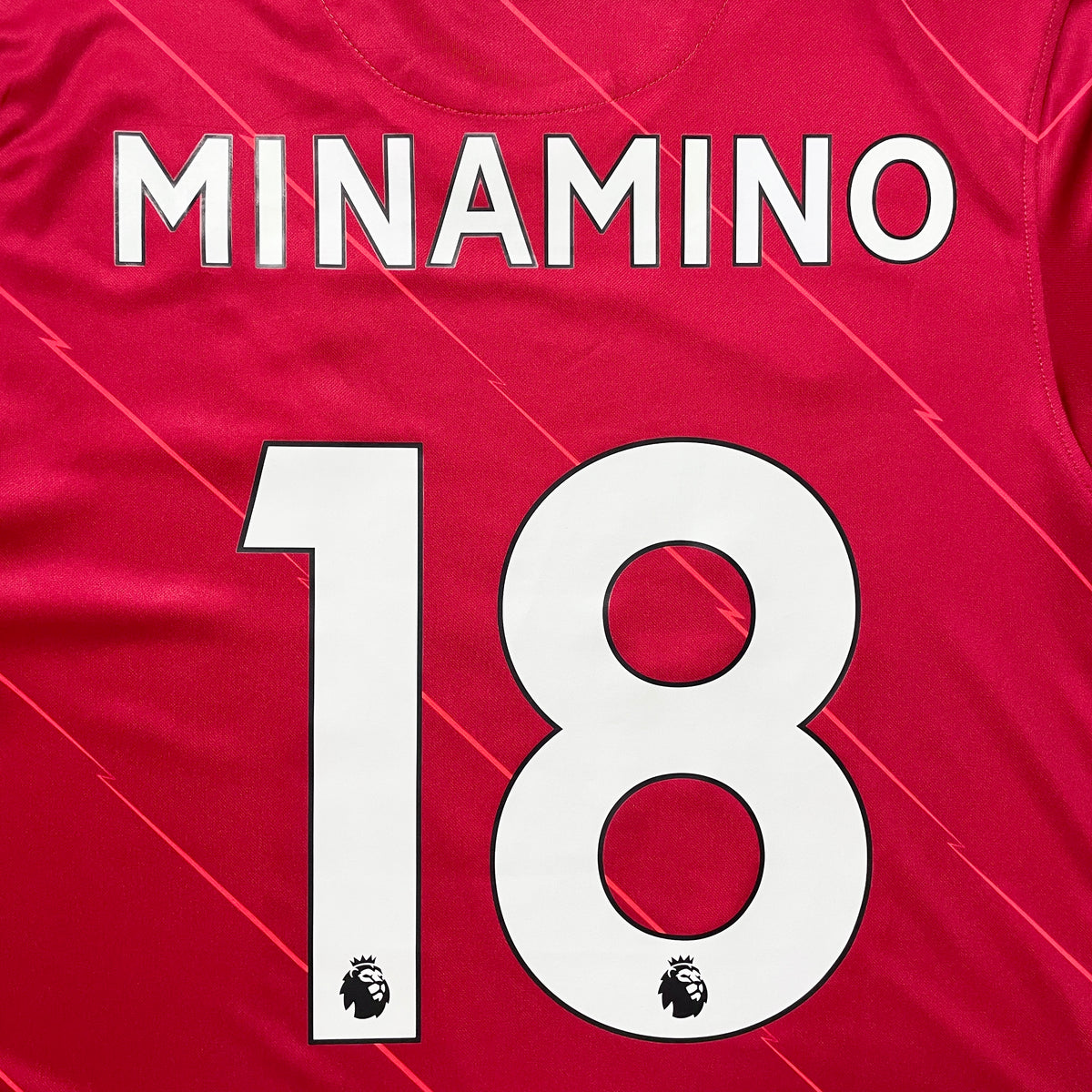 【正規品2021-2022 NIKE Liverpool home MINAMINO #18】