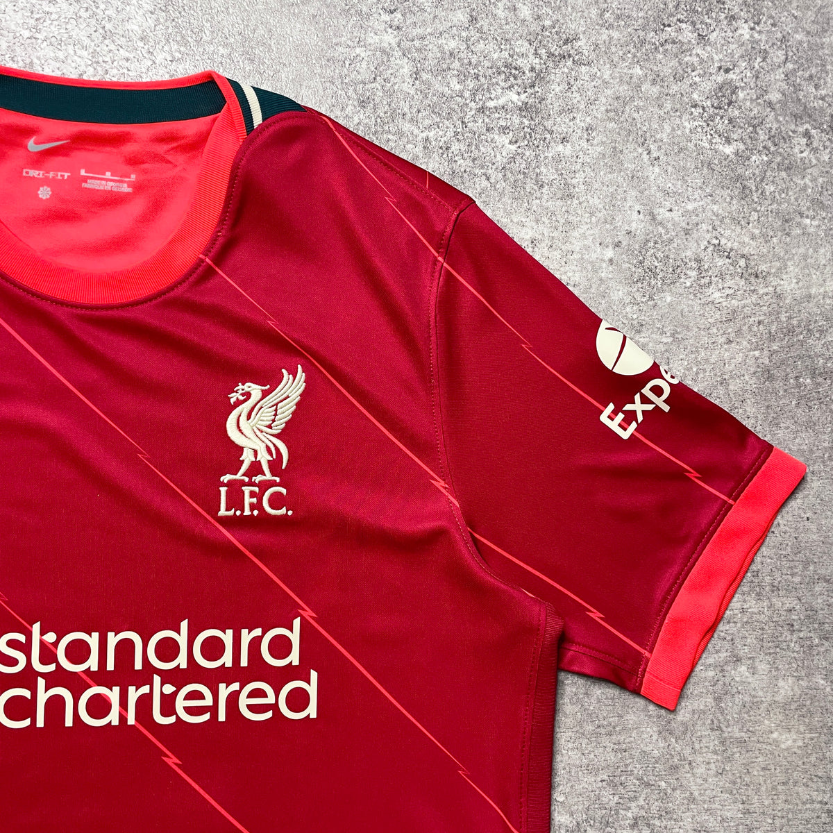 【正規品2021-2022 NIKE Liverpool home MINAMINO #18】
