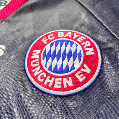 【正規品1997-1999 adidas Bayern München home ELBER #9】