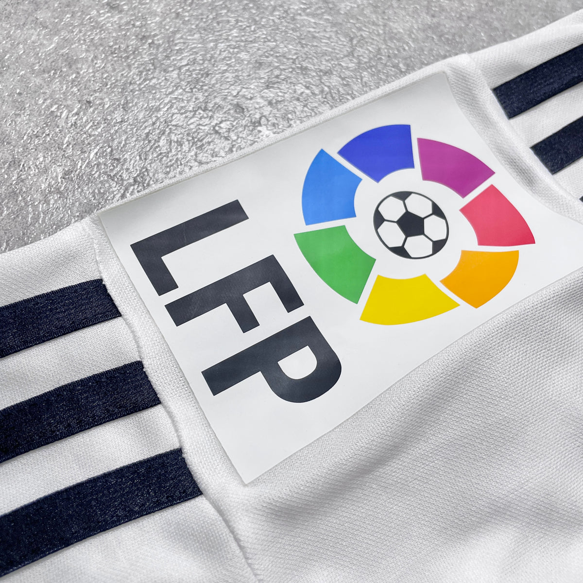 【正規選手支給品2014-2015 adidas Real Madrid home BALE #11】