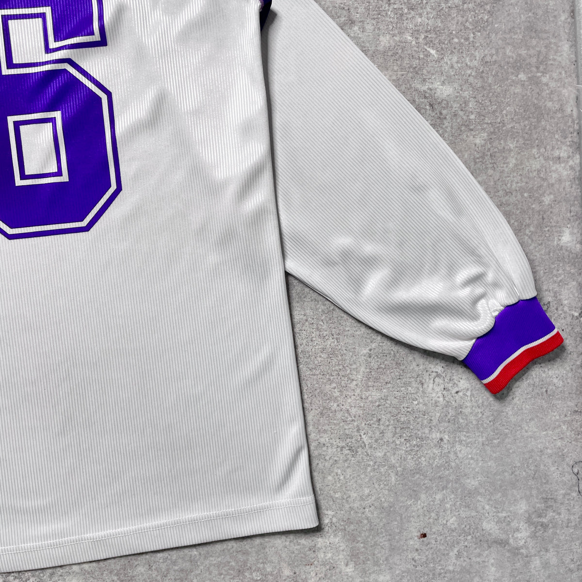 【正規選手支給品1996-1997 Reebok Fiorentina away #26】