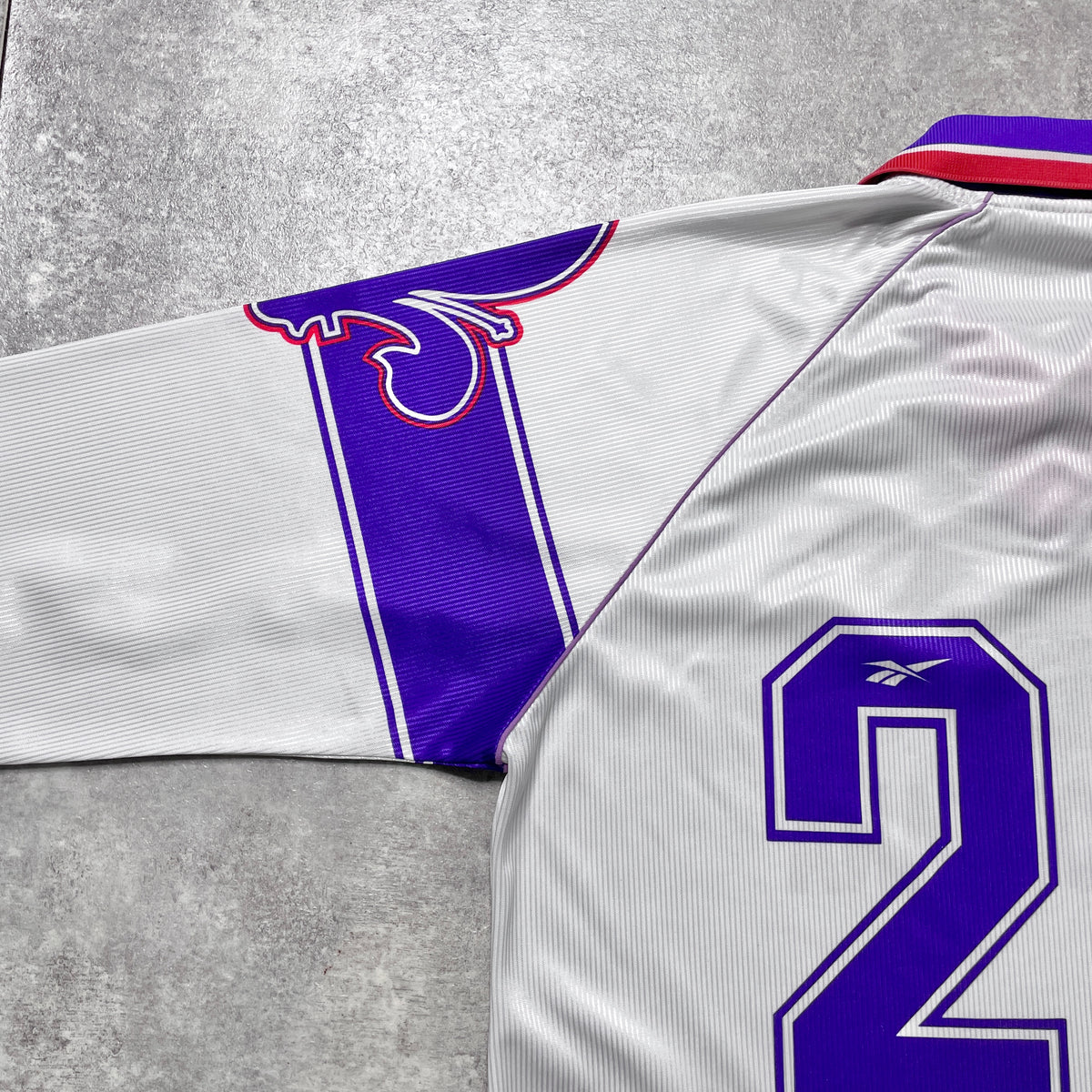 【正規選手支給品1996-1997 Reebok Fiorentina away #26】