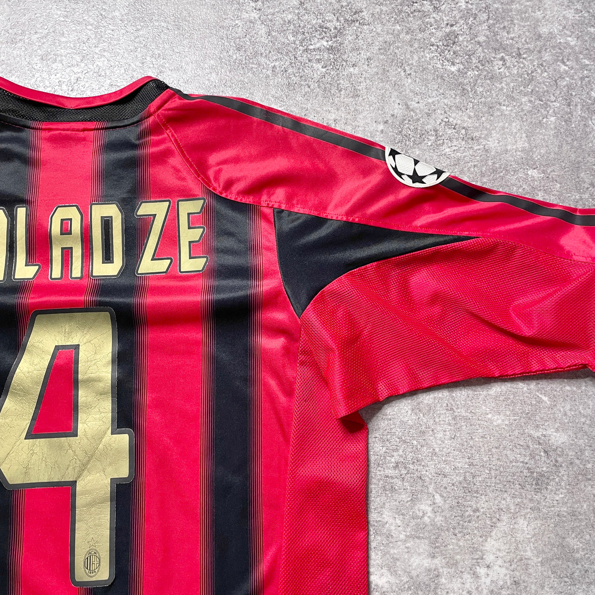 【正規品2004-2005 adidas AC Milan home L/S KALADZE #4】