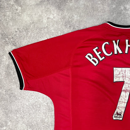 【正規品2000-2001 UMBRO Manchester united home Beckham #7】