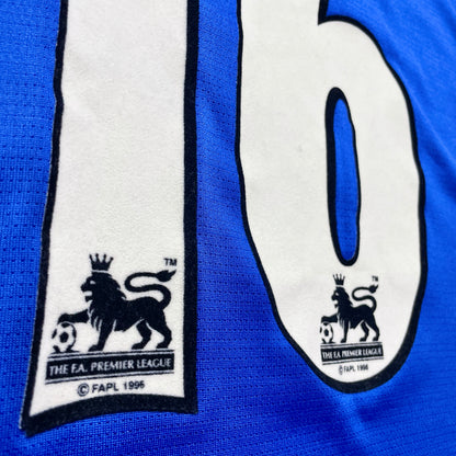【正規品2005-2006 UMBRO Chelsea home ROBBEN #16】