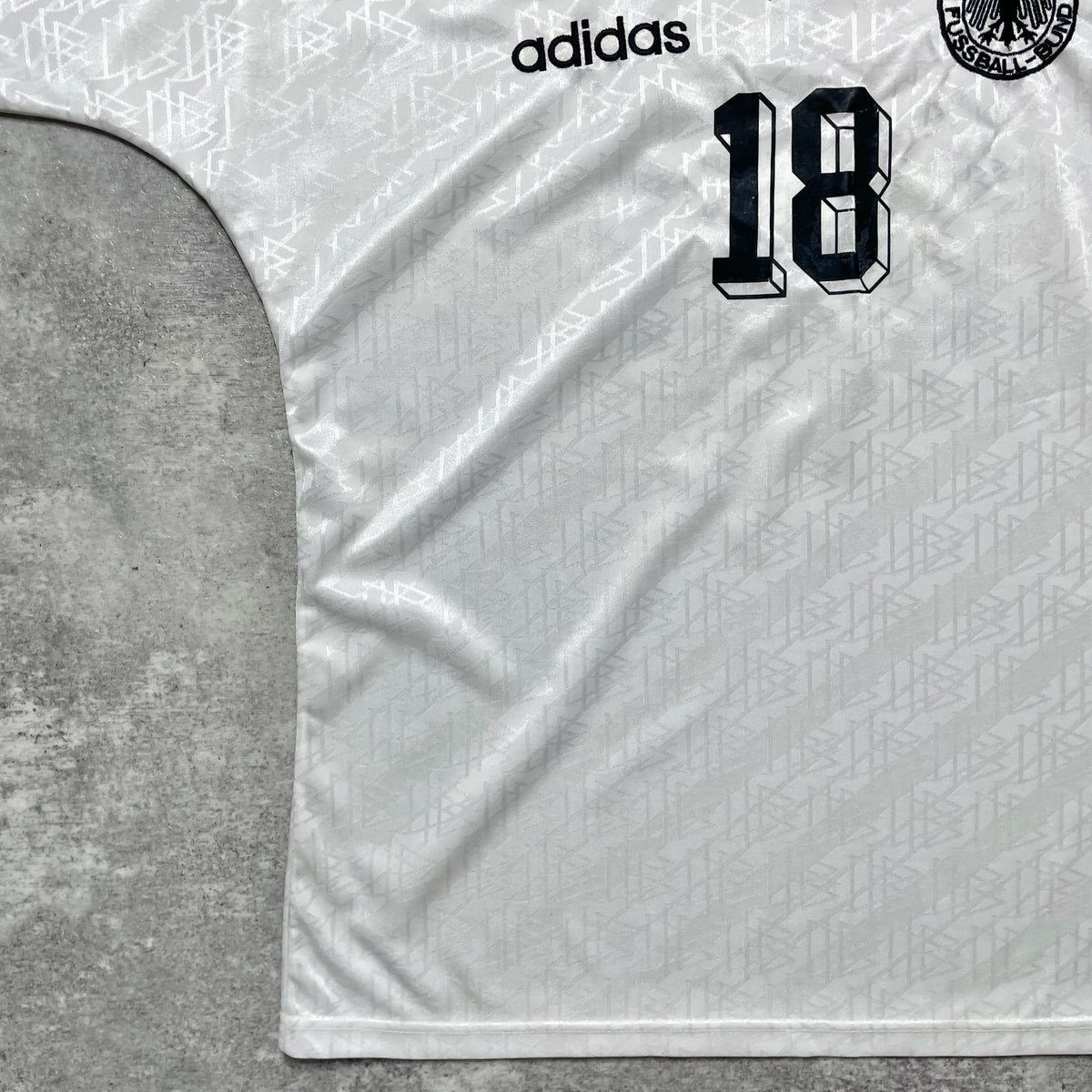 【正規品1994-1996 adidas Germany home KLINSMANN #18】