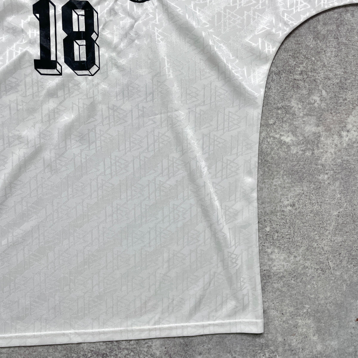 【正規品1994-1996 adidas Germany home KLINSMANN #18】