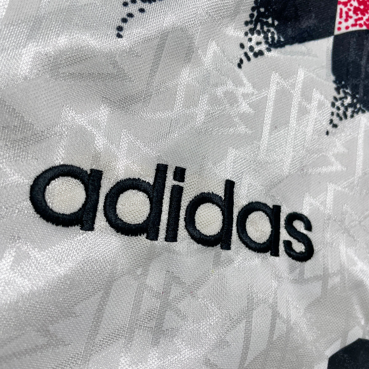 【正規品1994-1996 adidas Germany home KLINSMANN #18】